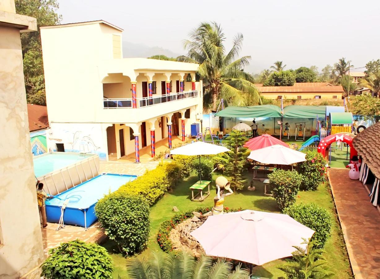 Hotel Ganiela Palimé Exterior foto